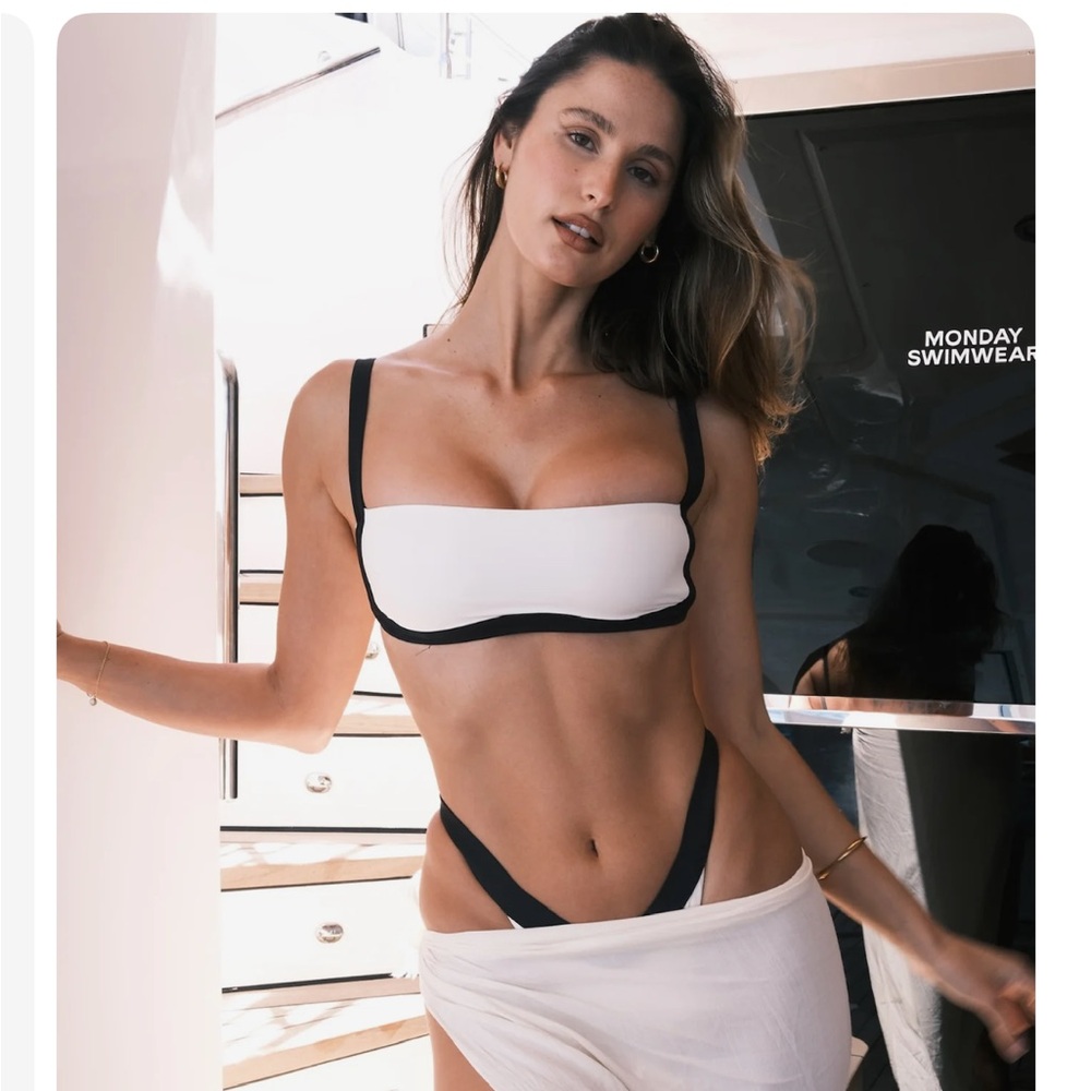 Monday Swimwear Santorini Top